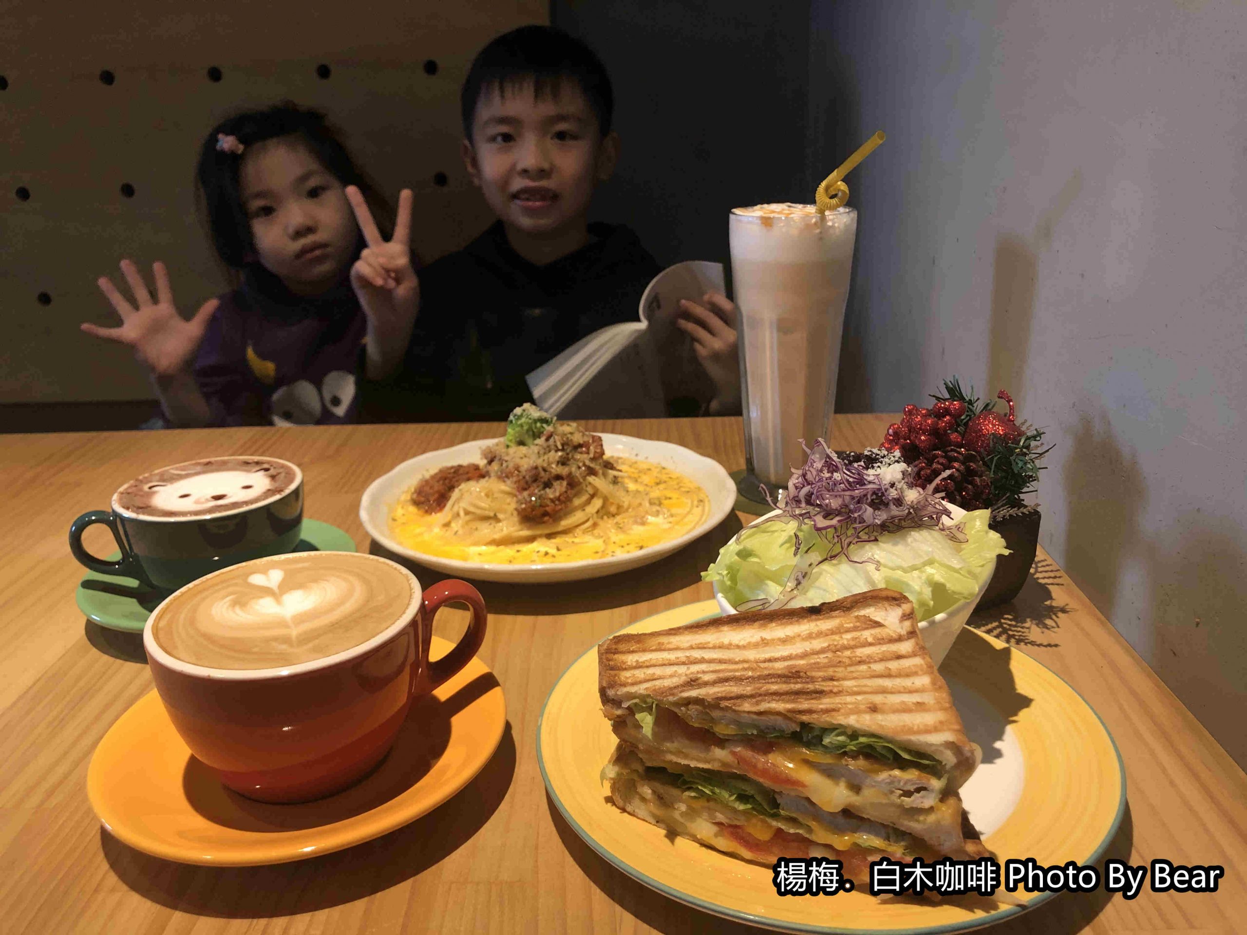 即時熱門文章：【楊梅】「白木咖啡Baimu Cafe．巷弄裡的植感風手作麵包咖啡館（帕里尼三明治/義大利麵/今日特餐/手作甜點）」