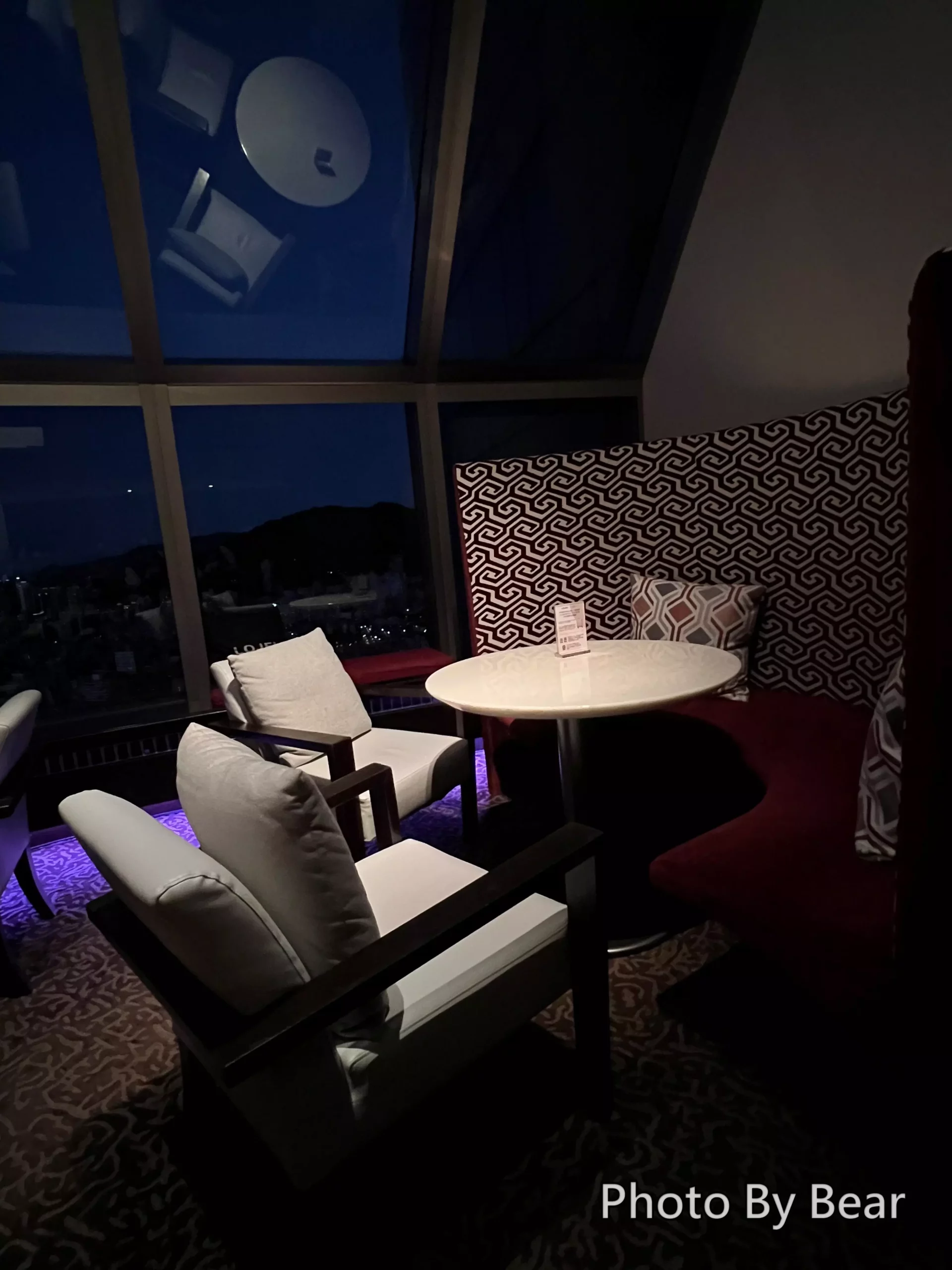 【台北】「遠東香格里拉38F_馬可波羅行政酒廊Marco Polo Lounge(Happy Hour,HH)，全城夜色盡收眼底,可看101夜景的高空夜景酒吧」