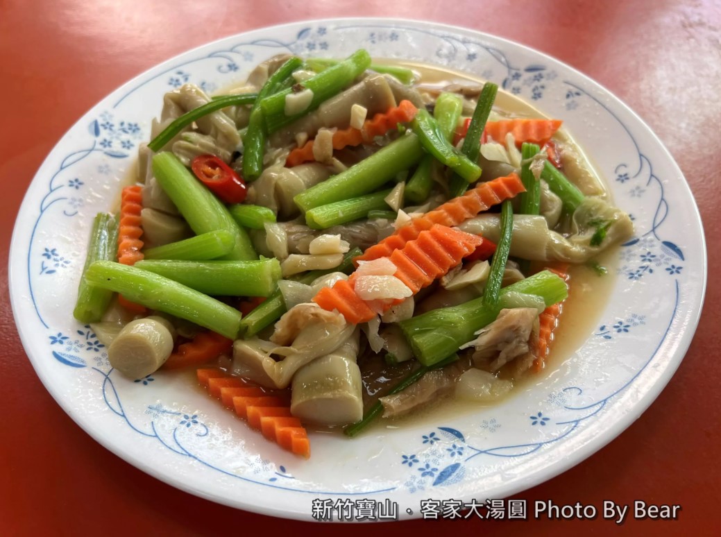 【新竹寶山】「阿婆客家大湯圓．超低調！隱身三合院裡的台式熱炒店（放山土雞／私房拿手菜/客家米食/聚餐推薦）」