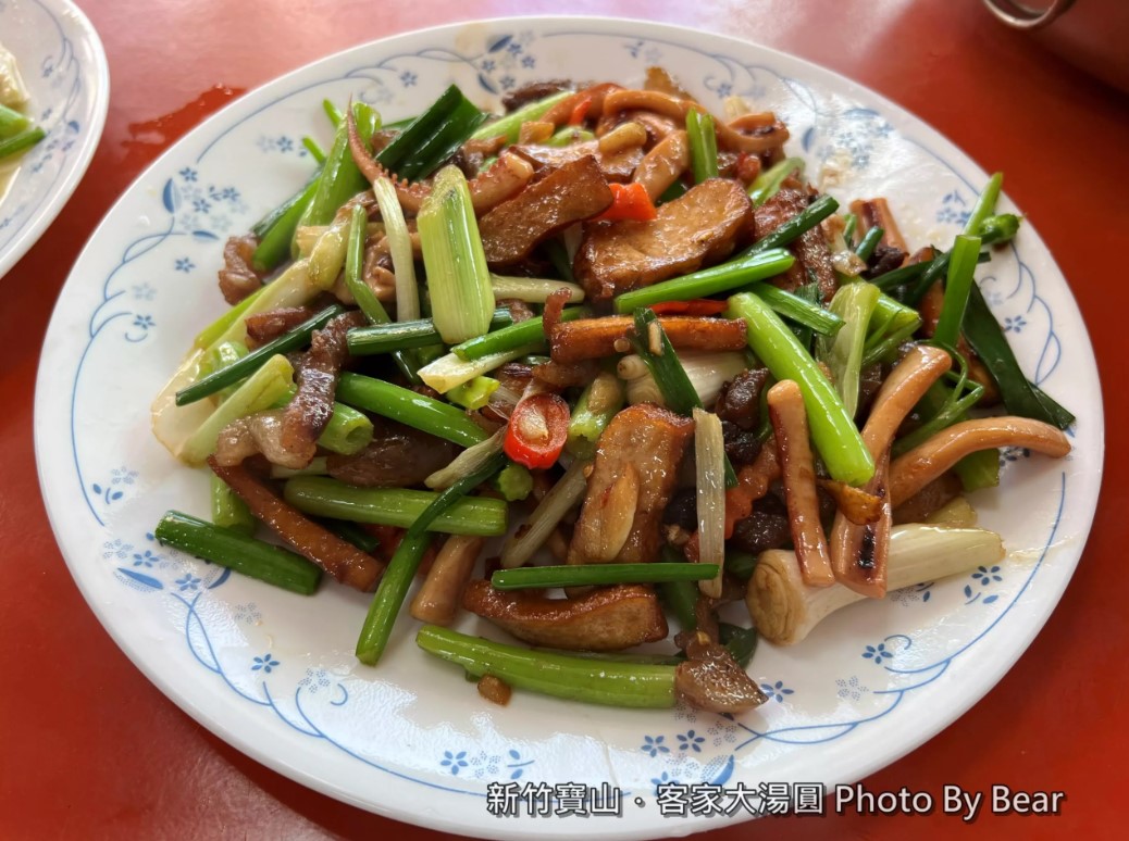 【新竹寶山】「阿婆客家大湯圓．超低調！隱身三合院裡的台式熱炒店（放山土雞／私房拿手菜/客家米食/聚餐推薦）」