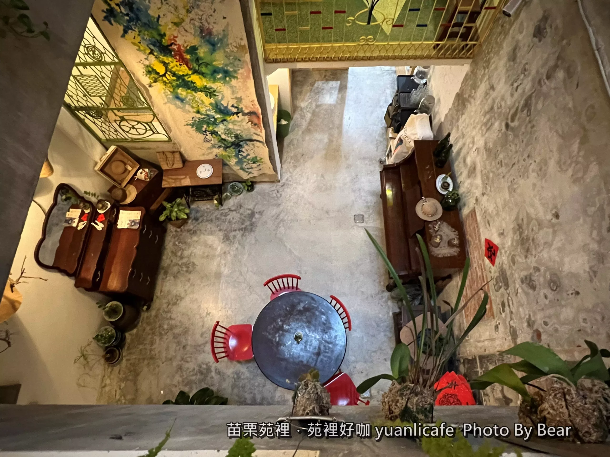 【苑裡】「苑裡好咖Yuanli Cafe．透天厝裡，有天井的老宅咖啡館（手作麵包/司康/肉桂捲/自家烘焙）」