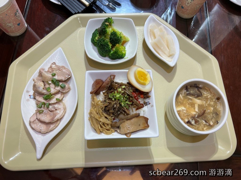 【善化】「台南芬菊健康餐廳．食材新鮮且精緻美味的多元化中式家常料理.牛肉麵.火鍋.麵飯.水餃.熱炒，家庭聚餐的好選擇（西式甜點/年菜訂購/冷凍包宅配/可線上訂位/附停車場）」