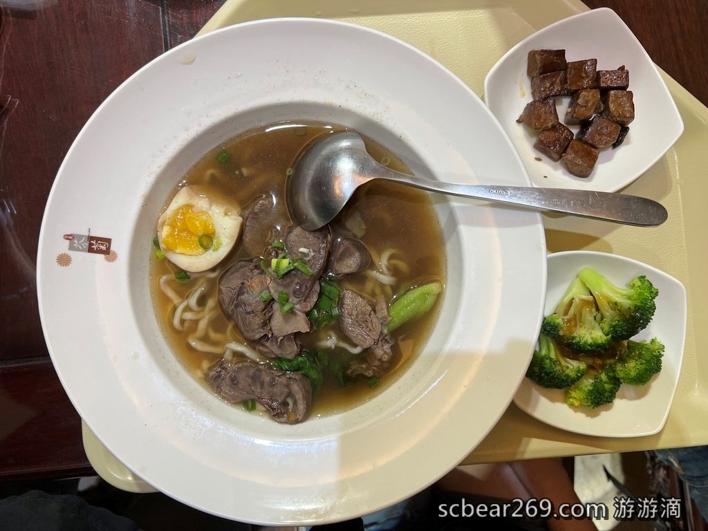 【善化】「台南芬菊健康餐廳．食材新鮮且精緻美味的多元化中式家常料理.牛肉麵.火鍋.麵飯.水餃.熱炒，家庭聚餐的好選擇（西式甜點/年菜訂購/冷凍包宅配/可線上訂位/附停車場）」