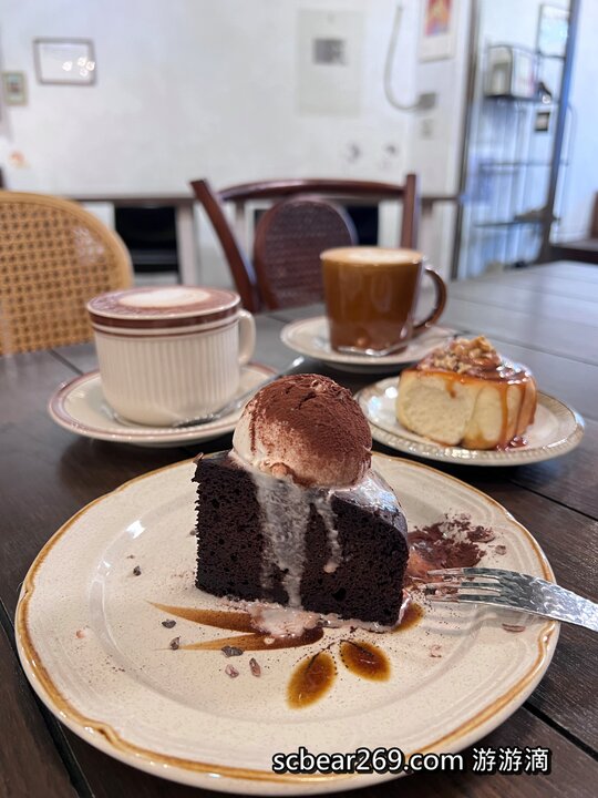 【桃園】「夏烏咖啡．隱身速食店二樓裡的不限時日式文青風老宅咖啡（自家烘焙/熟豆販售/純植點心/近火車站)」