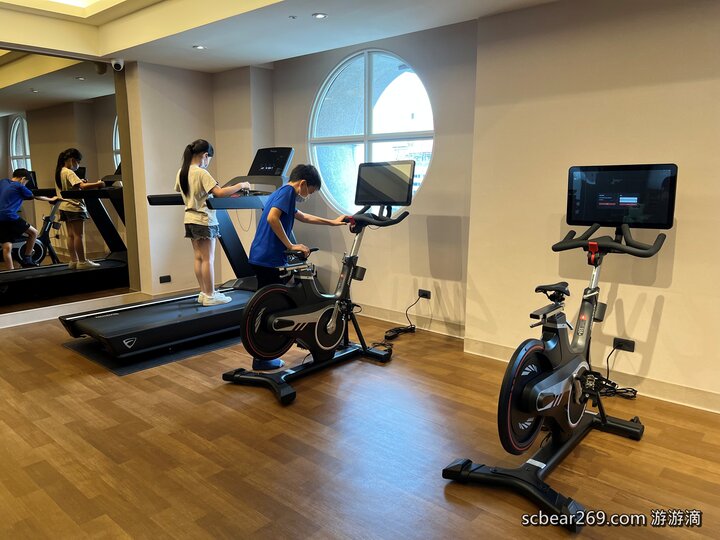 【台北】「漢普頓酒店Hamp Court Palace Taipei．氣派又典雅的歐風維多利亞式建築酒店（經典家庭房/迎賓點心/泡麵宵夜/桌遊租借/近捷運松江南京站）」