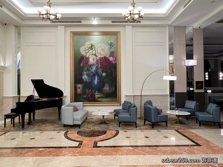 【台北】「漢普頓酒店Hamp Court Palace Taipei．氣派又典雅的歐風維多利亞式建築酒店（經典家庭房/迎賓點心/泡麵宵夜/桌遊租借/近捷運松江南京站）」