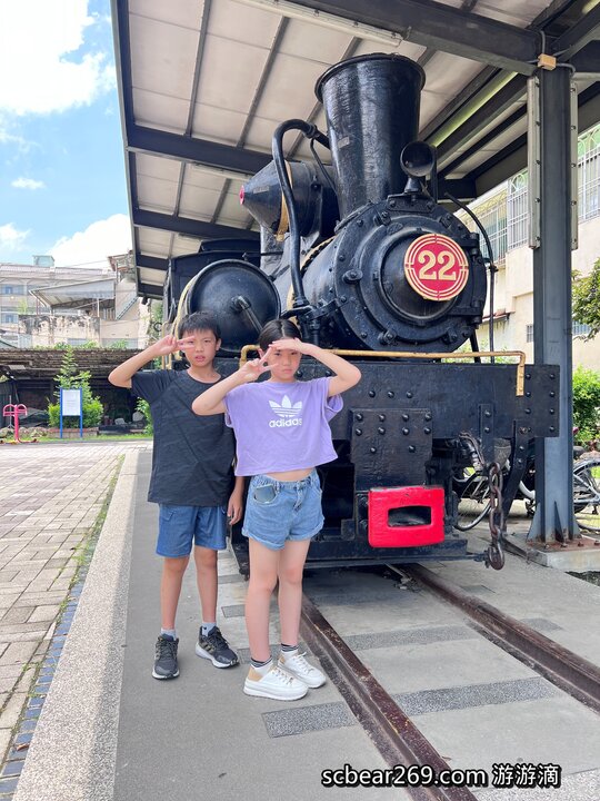 【南投】「集集鐵道行旅．以火車為主題的親子友善特色旅店（免費宵夜/中西式早餐/兒童遊戲區/電動遊戲機/行旅觀山四人房/附停車場/近集集火車站）」