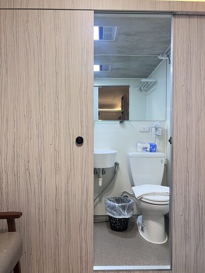 【南投鹿谷】「溪部好呆庄露營車體驗：免裝備懶人露營，入住細節與環境開箱」