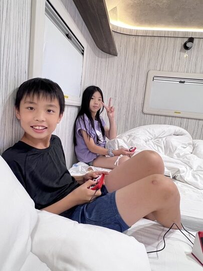 【南投鹿谷】「溪部好呆庄露營車體驗:免裝備懶人露營,入住細節與環境開箱」 【南投鹿谷】「溪部好呆庄露營車體驗:免裝備懶人露營,入住細節與環境開箱」