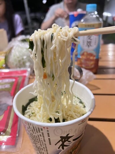 【南投鹿谷】「溪部好呆庄露營車體驗:免裝備懶人露營,入住細節與環境開箱」 【南投鹿谷】「溪部好呆庄露營車體驗:免裝備懶人露營,入住細節與環境開箱」