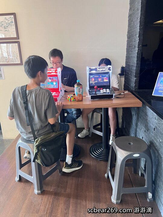 【南投】「集集鐵道行旅．以火車為主題的親子友善特色旅店（免費宵夜/中西式早餐/兒童遊戲區/電動遊戲機/行旅觀山四人房/附停車場/近集集火車站）」