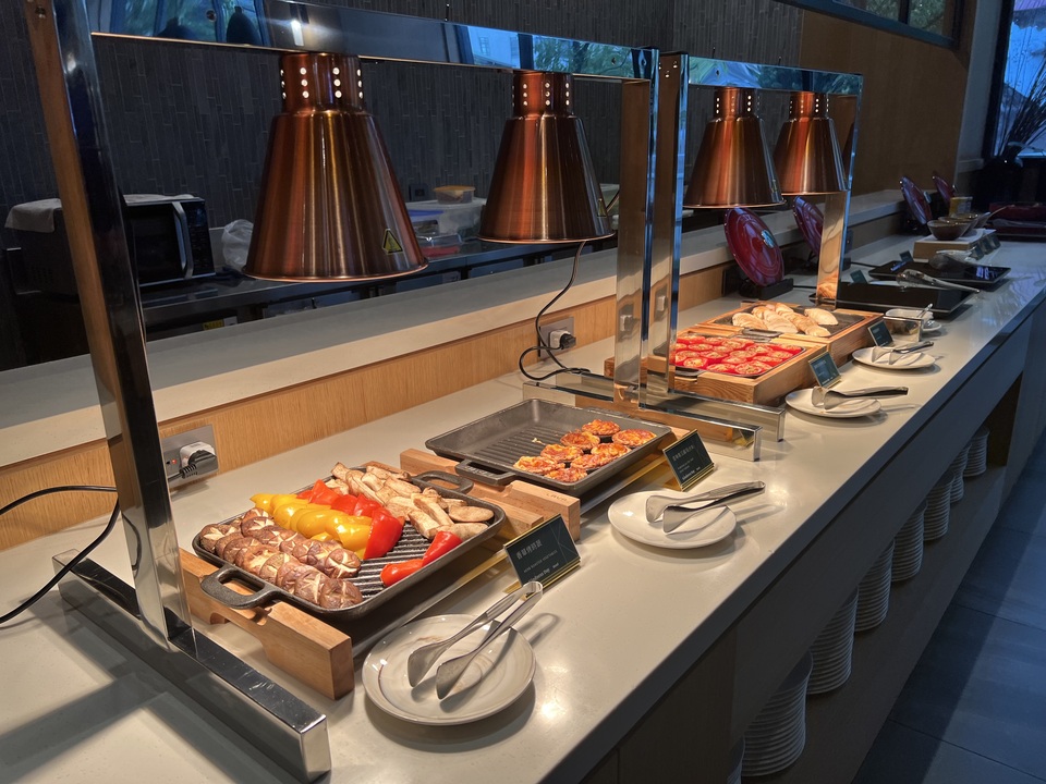 【台南】「康橋慢旅Kindness Day Hotel．府城住宿推薦，文青風設計旅店，宵夜.午茶點心吃到飽，還有免費腳踏車租借和自助洗衣.烘衣房」