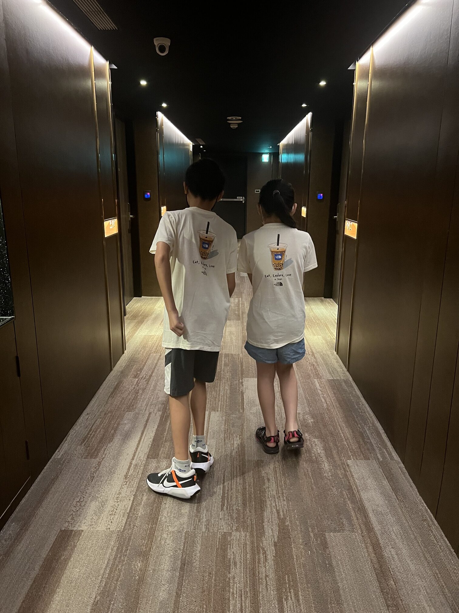 【台南】「康橋慢旅Kindness Day Hotel．府城住宿推薦，文青風設計旅店，宵夜.午茶點心吃到飽，還有免費腳踏車租借和自助洗衣.烘衣房」