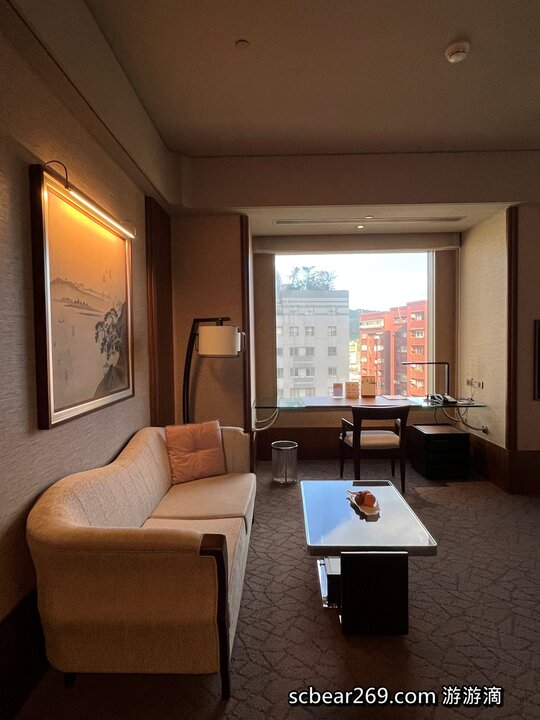 【台北】「遠東香格里拉Shangri-La Taipei ．房內也可看到101的豪華閣超豪華客房篇（中式奢華風/全視界觀景窗/川堂式衣櫃/頂樓溫水游泳池/美拍101夜景）」