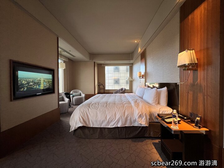 【台北】「遠東香格里拉Shangri-La Taipei ．房內也可看到101的豪華閣超豪華客房篇（中式奢華風/全視界觀景窗/川堂式衣櫃/頂樓溫水游泳池/美拍101夜景）」