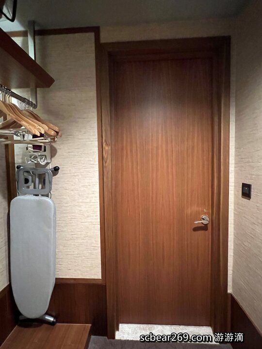 【台北】「遠東香格里拉Shangri-La Taipei ．房內也可看到101的豪華閣超豪華客房篇（中式奢華風/全視界觀景窗/川堂式衣櫃/頂樓溫水游泳池/美拍101夜景）」