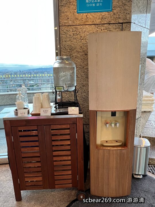 【台北】「遠東香格里拉Shangri-La Taipei ．房內也可看到101的豪華閣超豪華客房篇（中式奢華風/全視界觀景窗/川堂式衣櫃/頂樓溫水游泳池/美拍101夜景）」