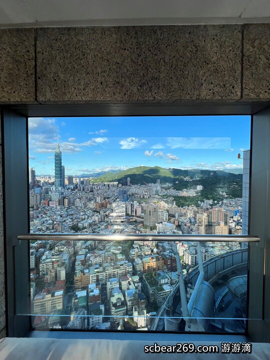 【台北】「遠東香格里拉Shangri-La Taipei ．房內也可看到101的豪華閣超豪華客房篇（中式奢華風/全視界觀景窗/川堂式衣櫃/頂樓溫水游泳池/美拍101夜景）」