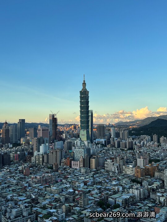 【台北】「遠東香格里拉Shangri-La Taipei ．房內也可看到101的豪華閣超豪華客房篇（中式奢華風/全視界觀景窗/川堂式衣櫃/頂樓溫水游泳池/美拍101夜景）」