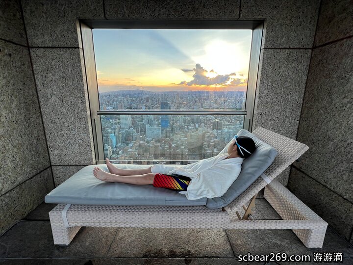 【台北】「遠東香格里拉Shangri-La Taipei ．房內也可看到101的豪華閣超豪華客房篇（中式奢華風/全視界觀景窗/川堂式衣櫃/頂樓溫水游泳池/美拍101夜景）」