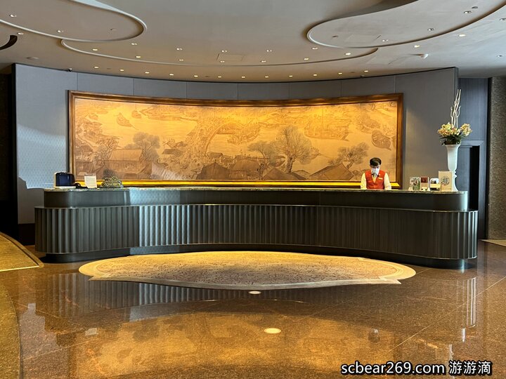 【台北】「遠東香格里拉Shangri-La Taipei ．房內也可看到101的豪華閣超豪華客房篇（中式奢華風/全視界觀景窗/川堂式衣櫃/頂樓溫水游泳池/美拍101夜景）」