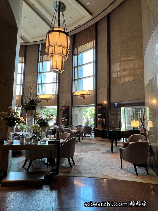 【台北】「遠東香格里拉Shangri-La Taipei ．房內也可看到101的豪華閣超豪華客房篇（中式奢華風/全視界觀景窗/川堂式衣櫃/頂樓溫水游泳池/美拍101夜景）」
