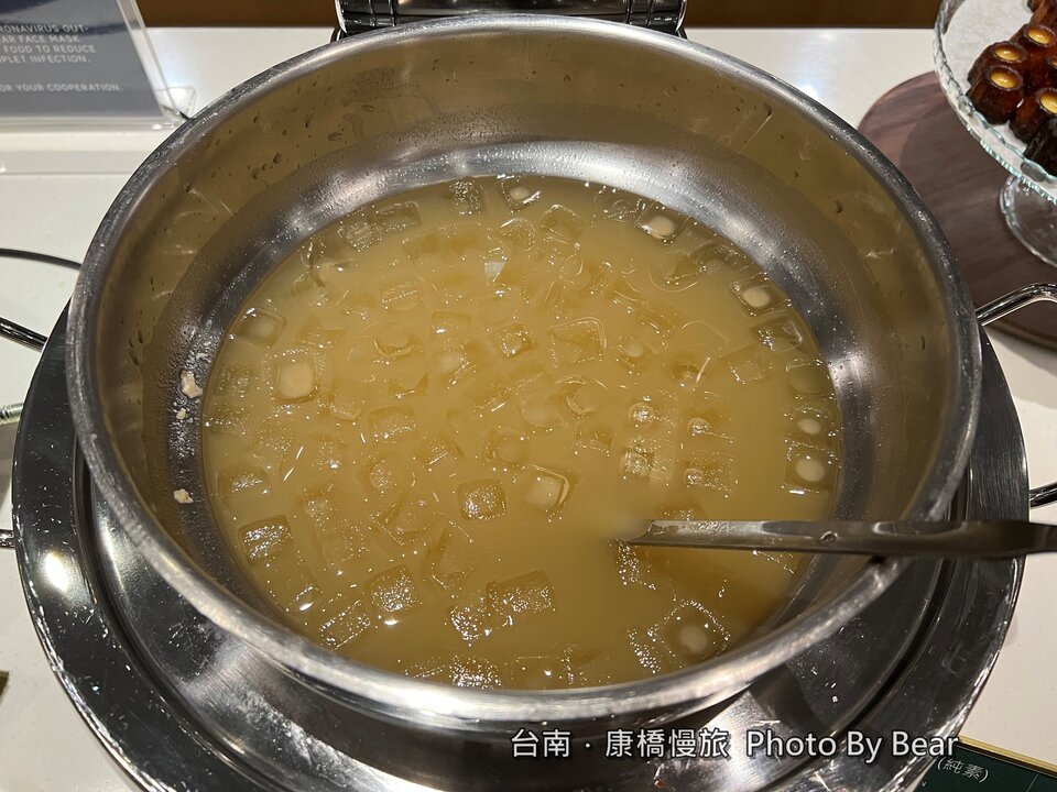 【台南】「康橋慢旅Kindness Day Hotel．府城住宿推薦，文青風設計旅店，宵夜.午茶點心吃到飽，還有免費腳踏車租借和自助洗衣.烘衣房」