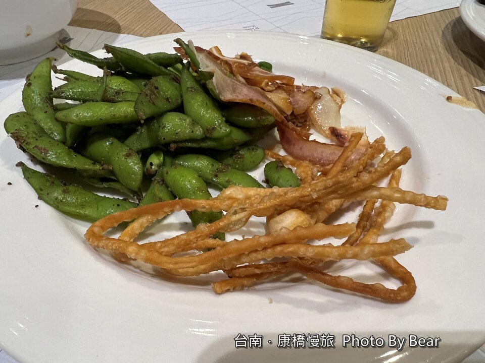 【台南】「康橋慢旅Kindness Day Hotel．府城住宿推薦，文青風設計旅店，宵夜.午茶點心吃到飽，還有免費腳踏車租借和自助洗衣.烘衣房」