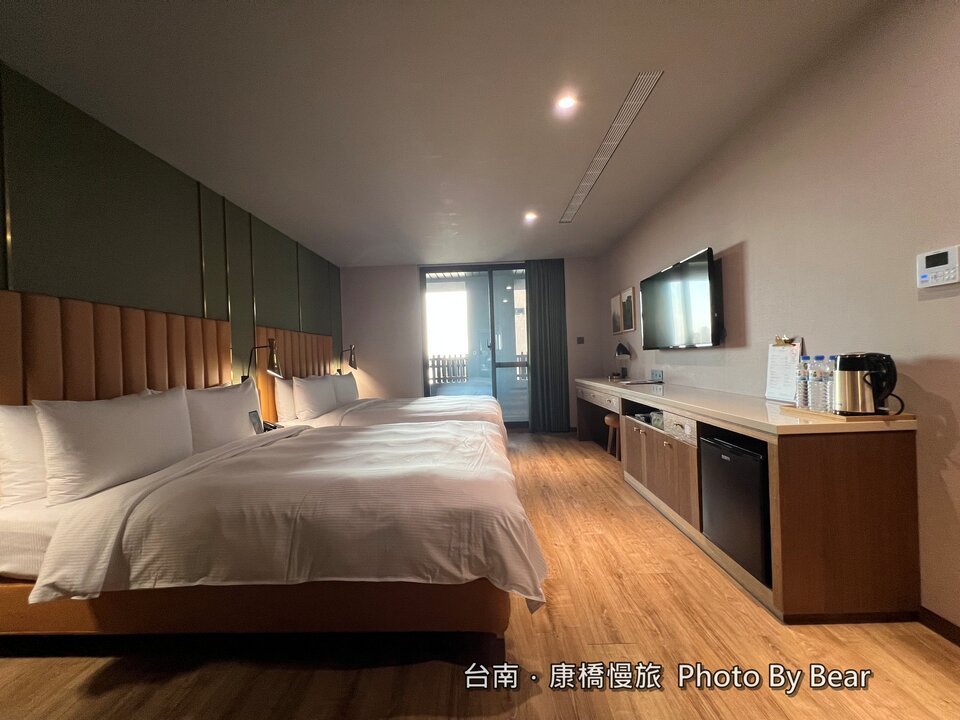 【台南】「康橋慢旅Kindness Day Hotel．府城住宿推薦，文青風設計旅店，宵夜.午茶點心吃到飽，還有免費腳踏車租借和自助洗衣.烘衣房」