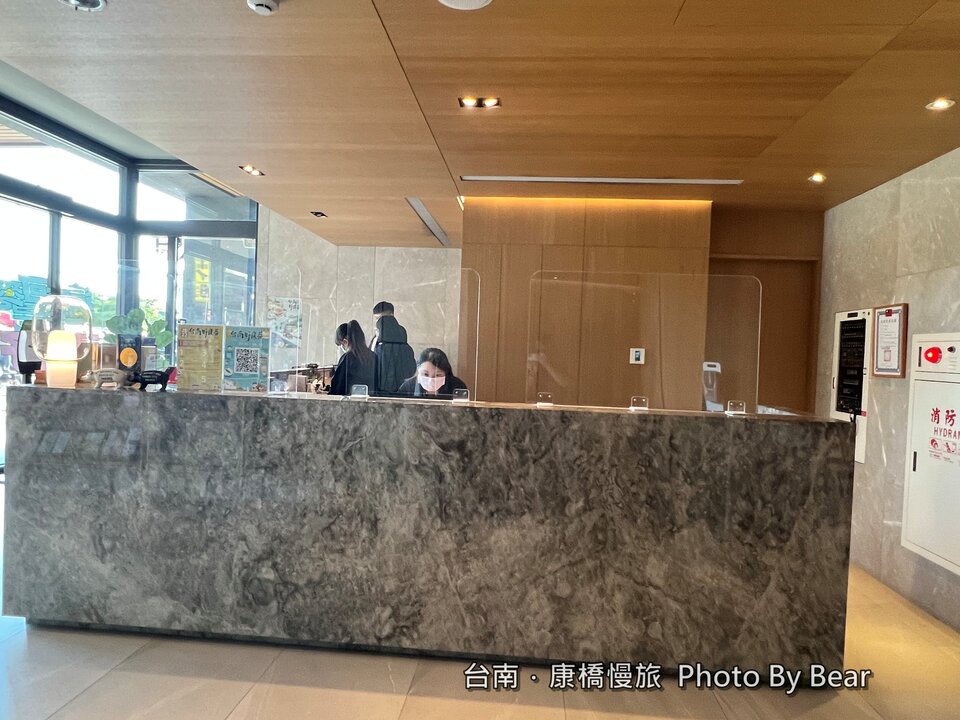 【台南】「康橋慢旅Kindness Day Hotel．府城住宿推薦，文青風設計旅店，宵夜.午茶點心吃到飽，還有免費腳踏車租借和自助洗衣.烘衣房」