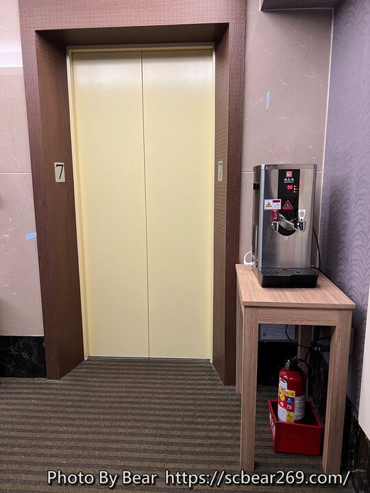 【花蓮】「康橋商旅-花蓮站前館．近火車站的高CP值住宿，迎賓午茶、精緻晚點宵夜及早餐任你吃到飽（精緻四人房/附停車場/自助洗衣/腳踏車租借）」