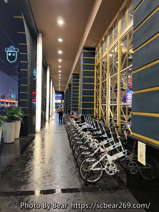 【花蓮】「康橋商旅-花蓮站前館．近火車站的高CP值住宿，迎賓午茶、精緻晚點宵夜及早餐任你吃到飽（精緻四人房/附停車場/自助洗衣/腳踏車租借）」