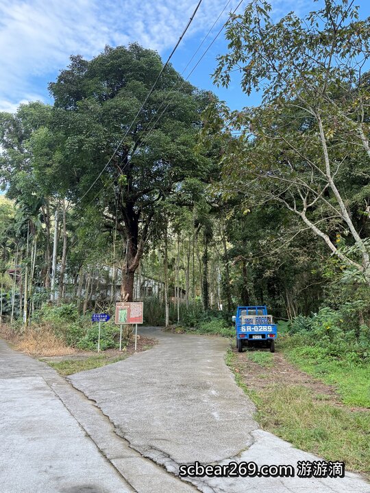 【日月潭住宿】「巴洛爸洛的家BaluoBaluo休閒農場．藏身山林裡的色彩繽紛獨棟小屋，還有熱情小管家和美味手作早餐(雙人房.四人房/代售票券/腳踏車租借/螢火蟲導覽/近伊達邵老街）」