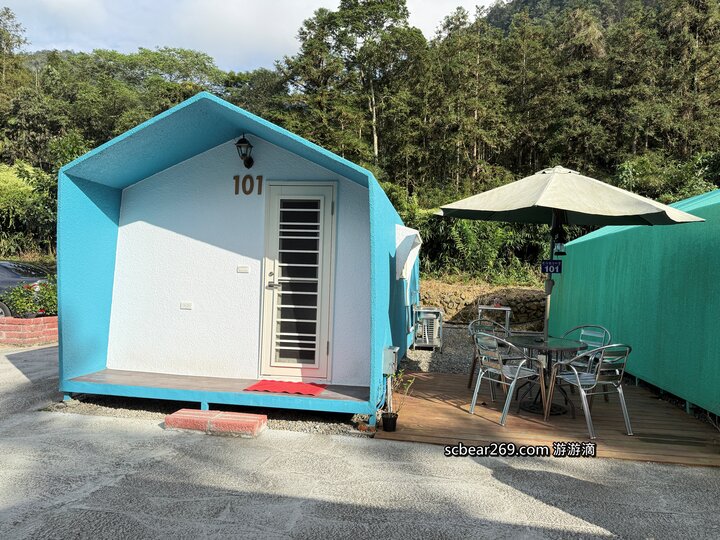 【日月潭住宿】「巴洛爸洛的家BaluoBaluo休閒農場．藏身山林裡的色彩繽紛獨棟小屋，還有熱情小管家和美味手作早餐(雙人房.四人房/代售票券/腳踏車租借/螢火蟲導覽/近伊達邵老街）」