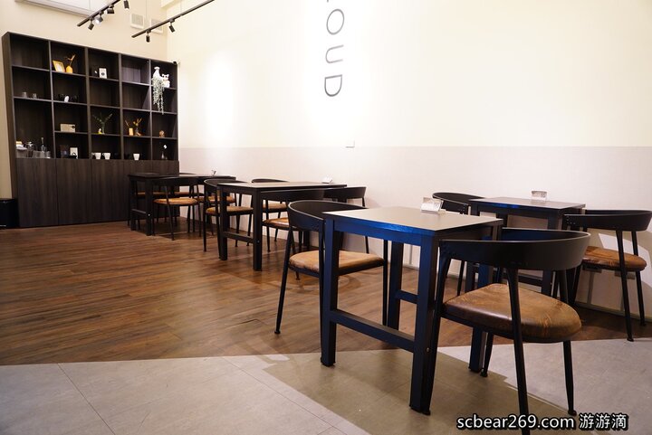 【台中西屯區】「湮云 Lostcloud Cafe．復古收音機主題精品咖啡，還有超吸睛的棉花糖雲朵飲品（高CP值/手作甜點/吐司熱壓/活動包場/近中科.逢甲商圈）」