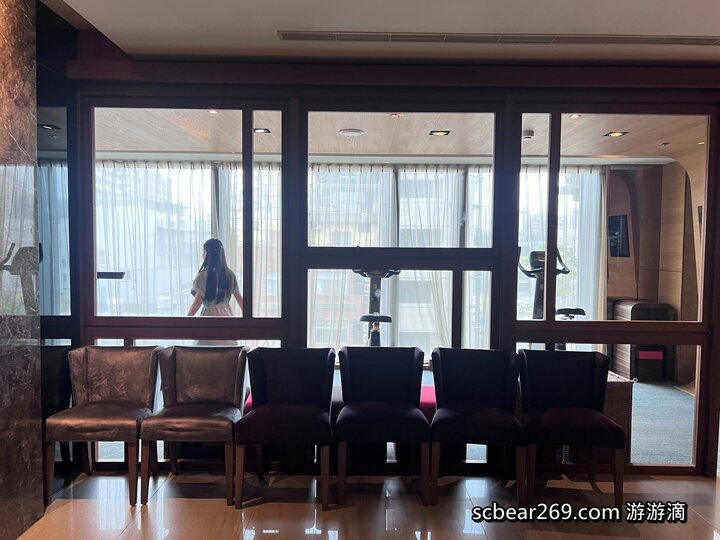 【台中】「逢甲星享道酒店In Sky Hotel.走路5分鐘就能逛夜市，設施一應俱全的高CP值住宿推薦（頂樓露天泳池/花園書房/道咖啡/健身房/中西式早餐/附停車場）」