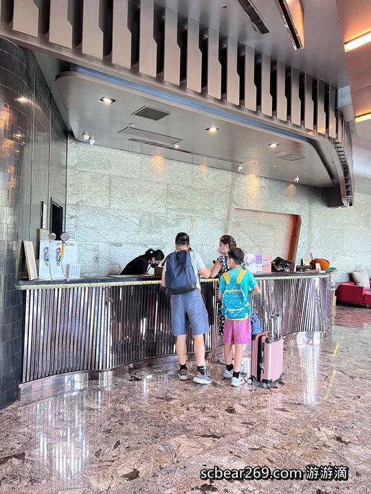 【台中】「逢甲星享道酒店In Sky Hotel.走路5分鐘就能逛夜市，設施一應俱全的高CP值住宿推薦（頂樓露天泳池/花園書房/道咖啡/健身房/中西式早餐/附停車場）」