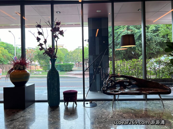 【台中】「逢甲星享道酒店In Sky Hotel.走路5分鐘就能逛夜市，設施一應俱全的高CP值住宿推薦（頂樓露天泳池/花園書房/道咖啡/健身房/中西式早餐/附停車場）」