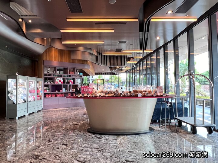 【台中】「逢甲星享道酒店In Sky Hotel.走路5分鐘就能逛夜市，設施一應俱全的高CP值住宿推薦（頂樓露天泳池/花園書房/道咖啡/健身房/中西式早餐/附停車場）」