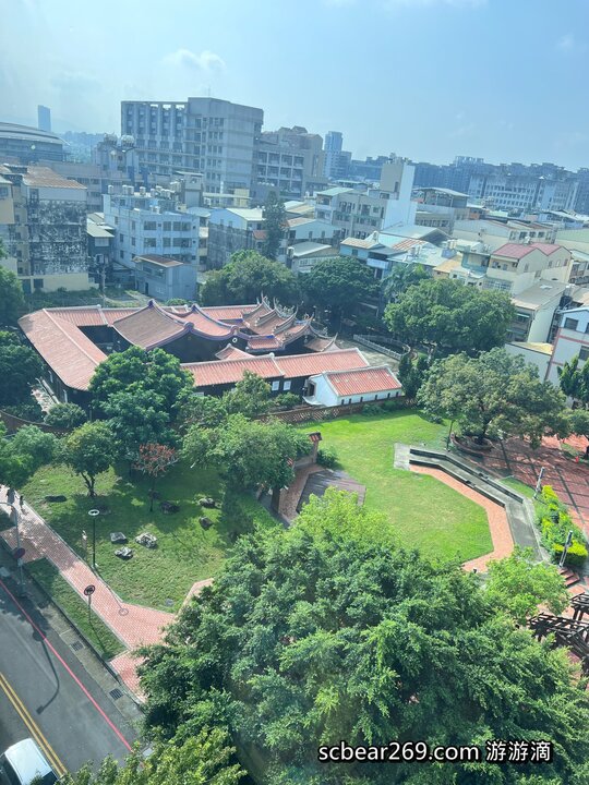 【台中】「逢甲星享道酒店In Sky Hotel.走路5分鐘就能逛夜市，設施一應俱全的高CP值住宿推薦（頂樓露天泳池/花園書房/道咖啡/健身房/中西式早餐/附停車場）」