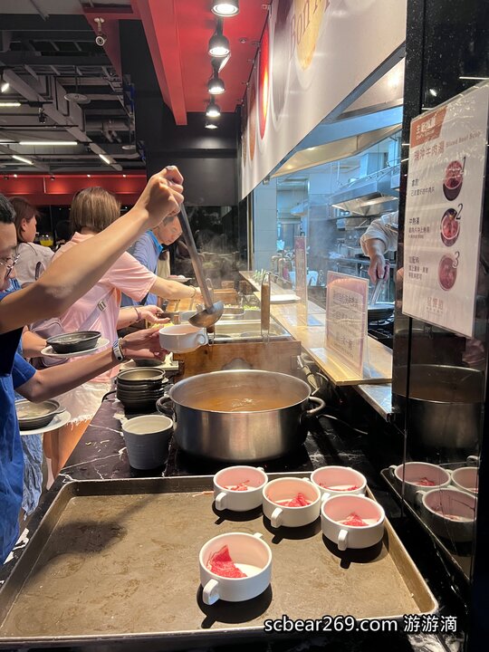 【台中】「逢甲星享道酒店In Sky Hotel.走路5分鐘就能逛夜市，設施一應俱全的高CP值住宿推薦（頂樓露天泳池/花園書房/道咖啡/健身房/中西式早餐/附停車場）」