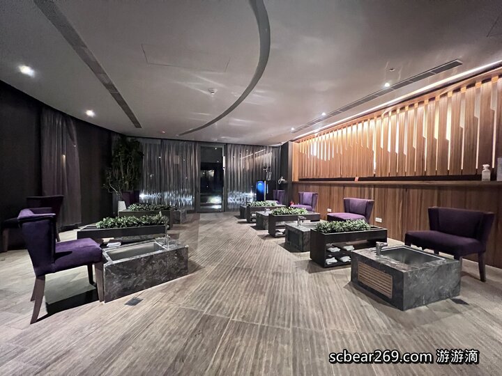 【台中】「逢甲星享道酒店In Sky Hotel.走路5分鐘就能逛夜市，設施一應俱全的高CP值住宿推薦（頂樓露天泳池/花園書房/道咖啡/健身房/中西式早餐/附停車場）」