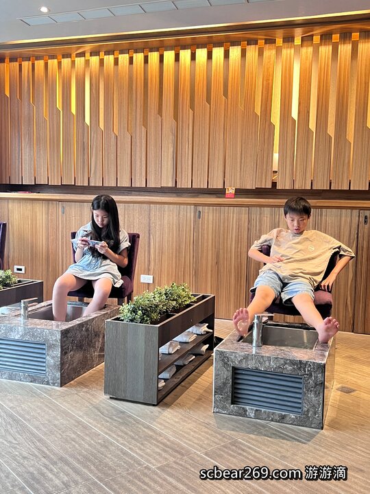 【台中】「逢甲星享道酒店In Sky Hotel.走路5分鐘就能逛夜市，設施一應俱全的高CP值住宿推薦（頂樓露天泳池/花園書房/道咖啡/健身房/中西式早餐/附停車場）」