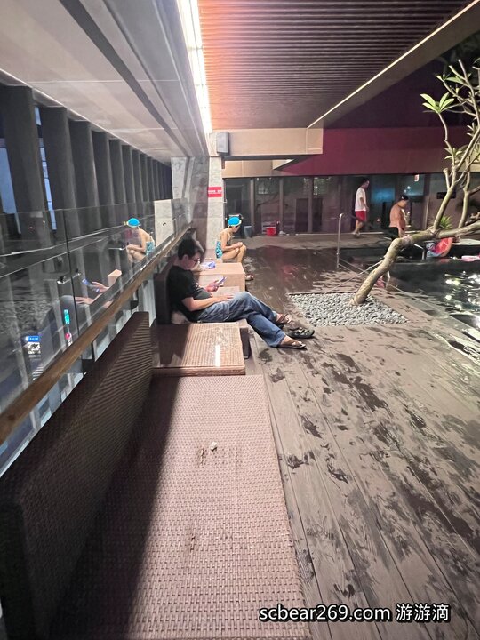 【台中】「逢甲星享道酒店In Sky Hotel.走路5分鐘就能逛夜市，設施一應俱全的高CP值住宿推薦（頂樓露天泳池/花園書房/道咖啡/健身房/中西式早餐/附停車場）」