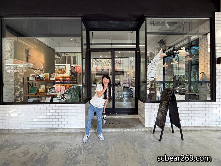 【台中】「Fleet Street艦隊街咖啡．結合獨立書店的不限時質感風咖啡館（早餐限定優惠/甜點/吐司/可內用3H/近火車站.宮原眼科）」