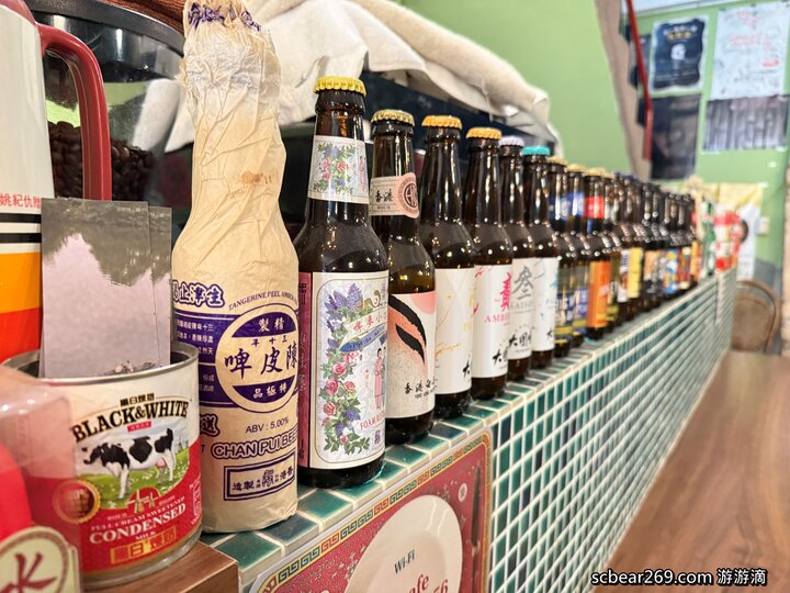 【台北】「窩窩咖啡Wooo Coffee．結合咖啡小酒館與藝文空間的老宅咖啡館（港式料理/黯然銷魂飯/老藥櫃/展覽.場地租借/近迪化街）」