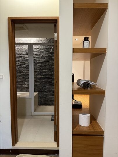 【新北】「Jiufen Breeze 九份惠風民宿．可將山景、海景與夜景盡收眼底的特色古厝改建民宿（Ｂ＆Ｂ／手作早餐／６人可包棟）」