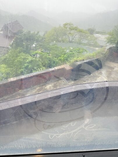 【九份】「暇咖啡hima cafe．坐擁山與海，美景盡收眼底的隱藏版景觀咖啡館（手沖.義式咖啡/聖代/可頌/手作甜點/無預約.採現場候位）」