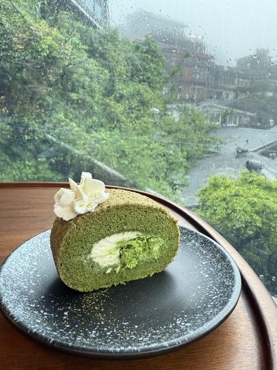 【九份】「暇咖啡hima cafe.坐擁山與海,美景盡收眼底的隱藏版景觀咖啡館(手沖.義式咖啡/聖代/可頌/手作甜點/無預約.採現場候位)」 【九份】「暇咖啡hima cafe.坐擁山與海,美景盡收眼底的隱藏版景觀咖啡館(手沖.義式咖啡/聖代/可頌/手作甜點/無預約.採現場候位)」