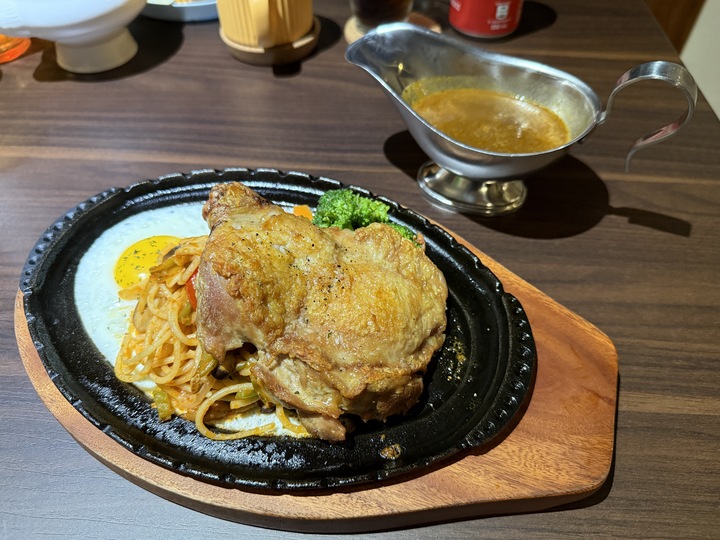 【桃園】「樂埔堂 LEPU TANG．昭和洋食專賣，77藝文町裡的日式老屋餐廳(土鍋炊飯/早午餐/鐵板料理/義大利麵/可線上訂位/近統領.火車站)」